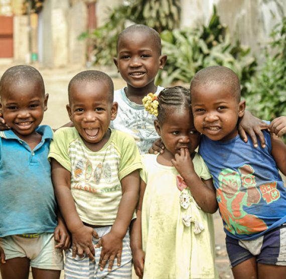 Couumity groups to help teh poor